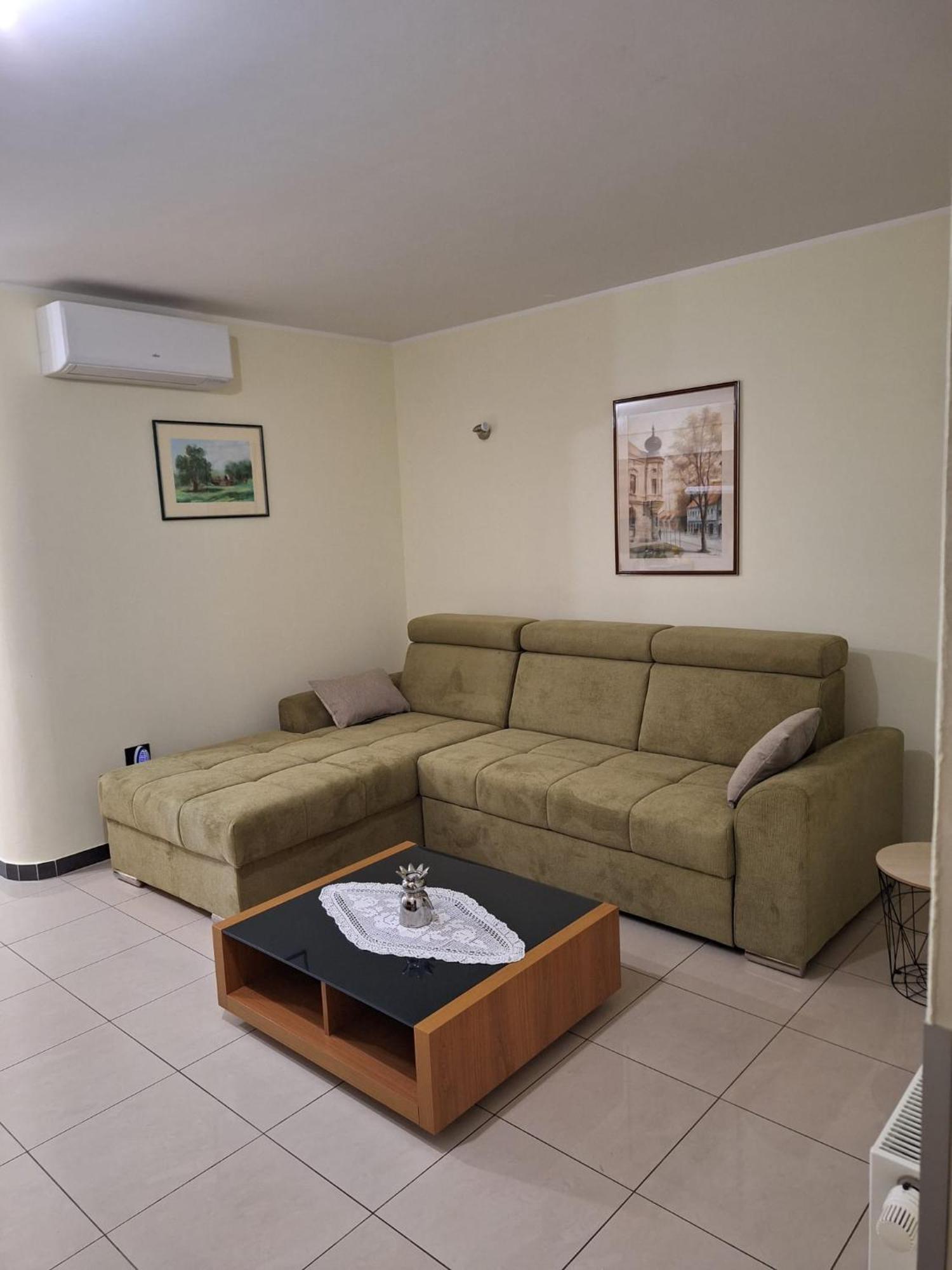 Apartman Luka Apartment Pula Exterior photo